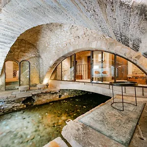 La Prevote - Particulier & Restaurant Bed & Breakfast L'Isle-sur-la-Sorgue